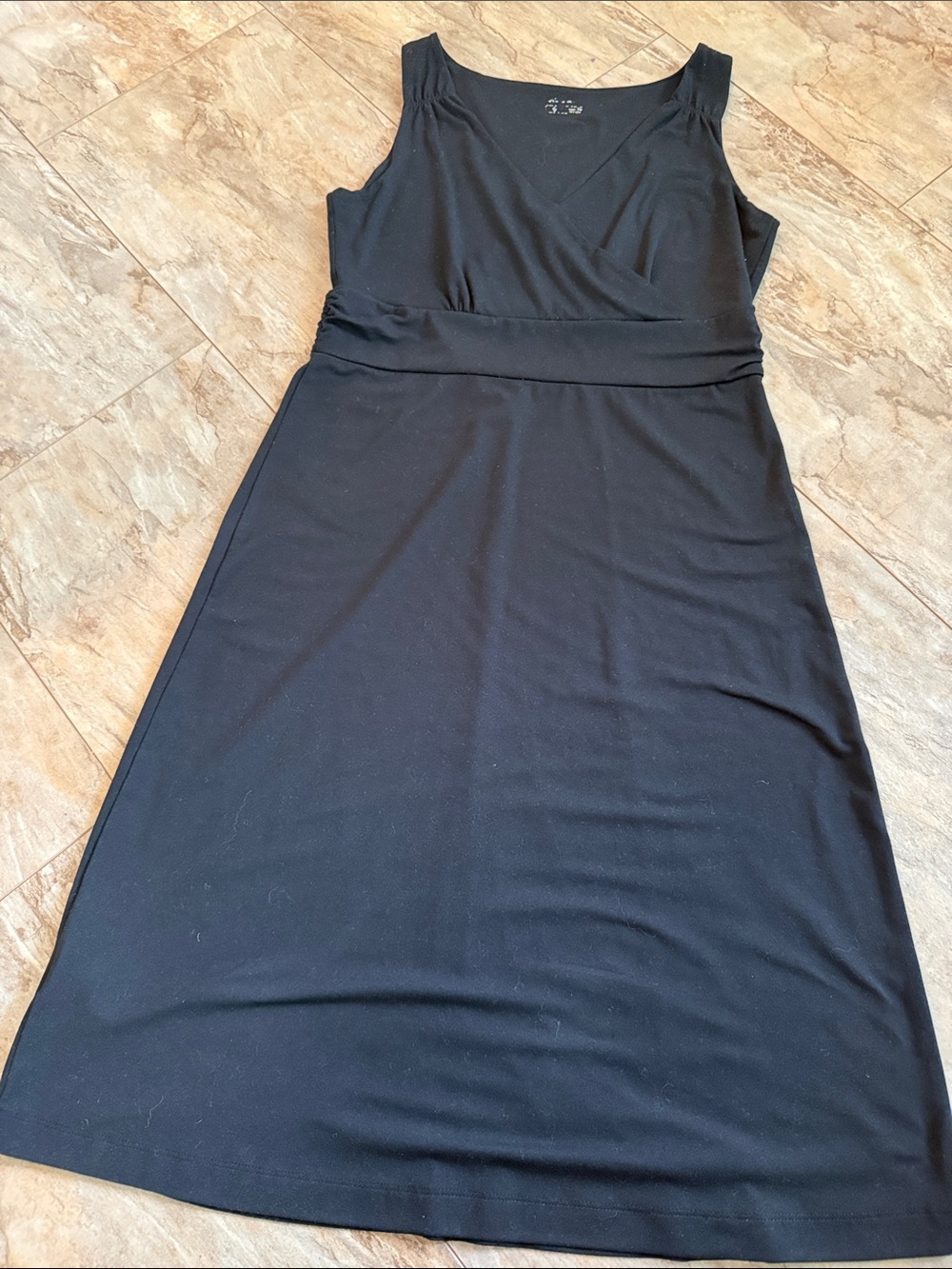 Eddie Bauer Black Sleeveless V-Neck Midi Dress